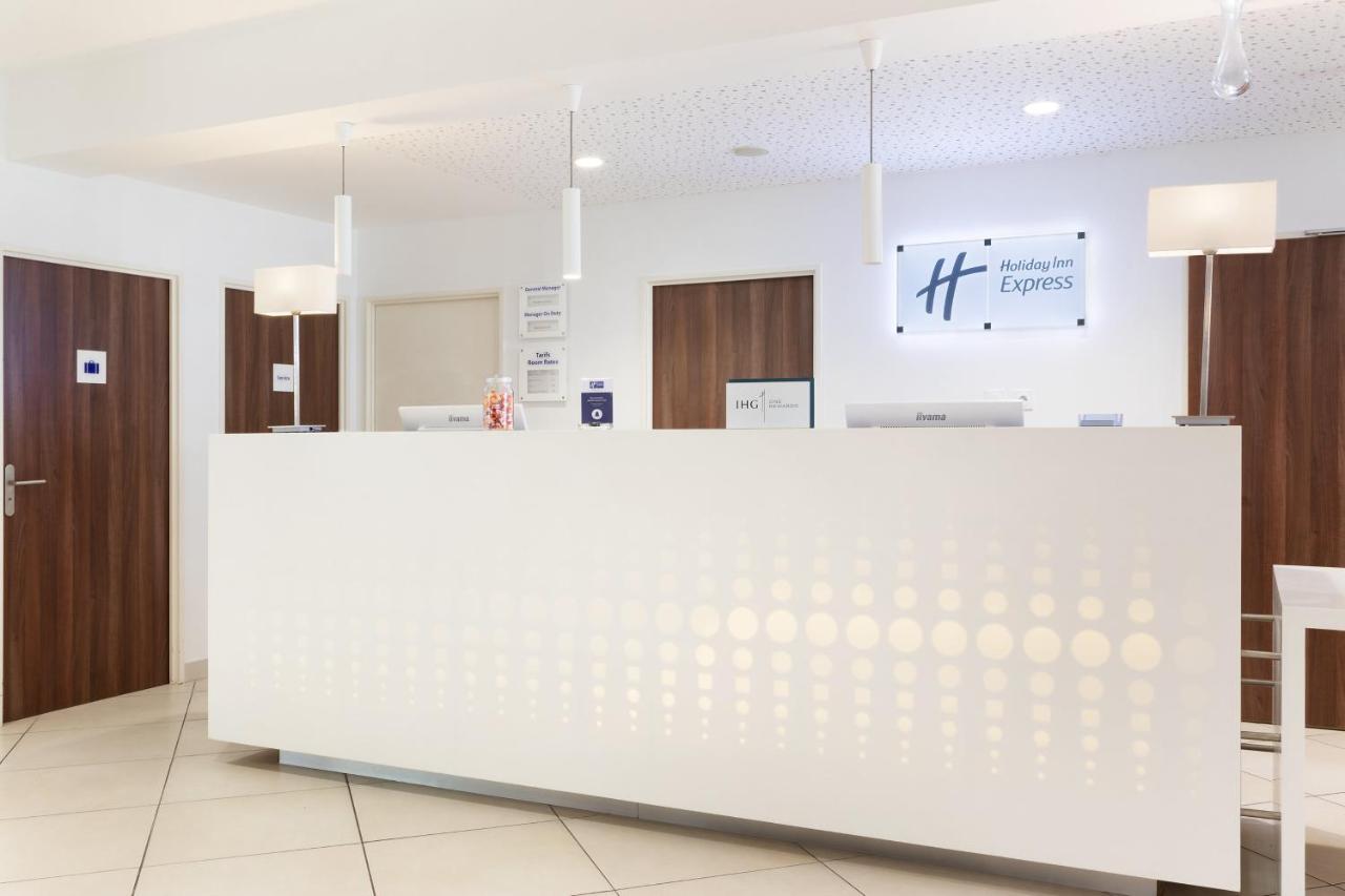 Holiday Inn Express Toulon - Est, An Ihg Hotel Eksteriør bilde