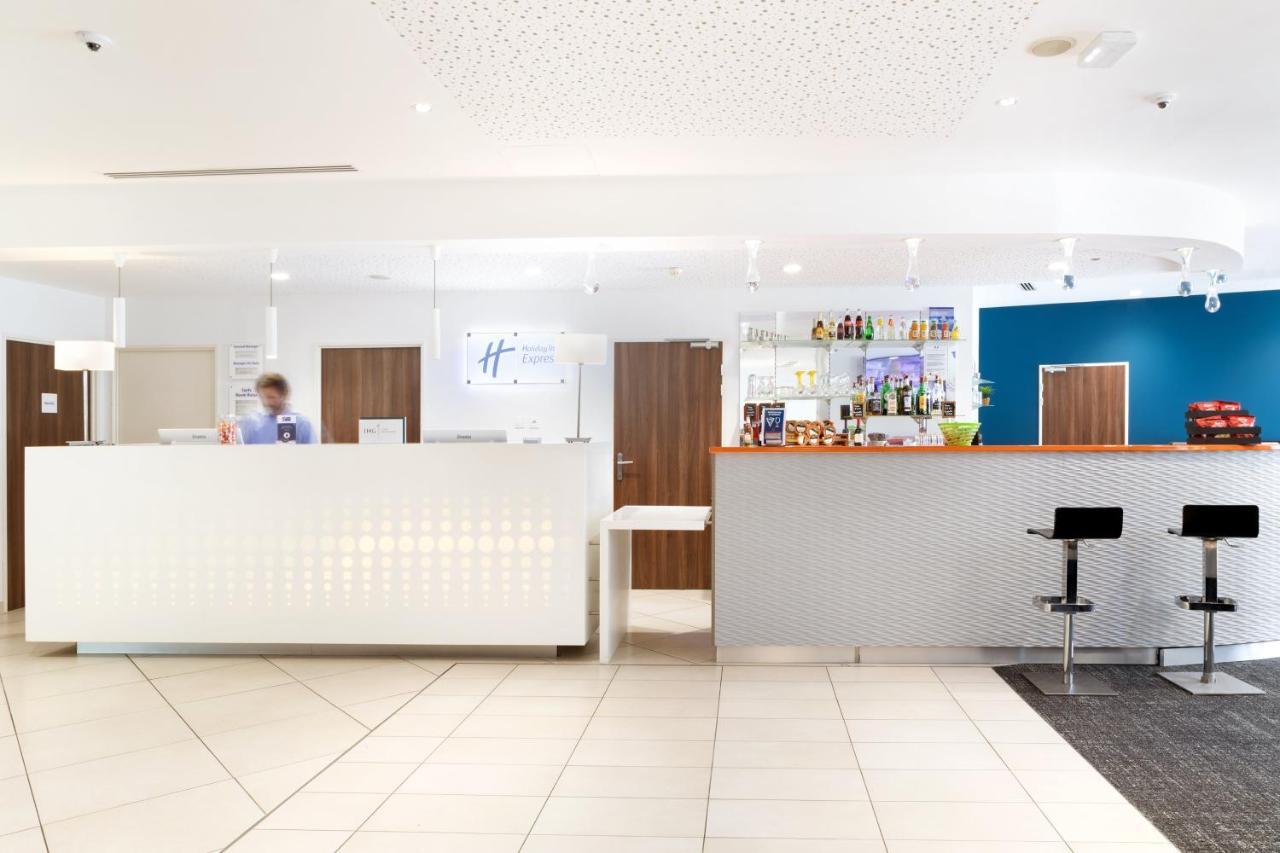 Holiday Inn Express Toulon - Est, An Ihg Hotel Eksteriør bilde